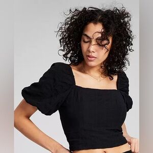 NWOT Puff Sleeve Crop Top